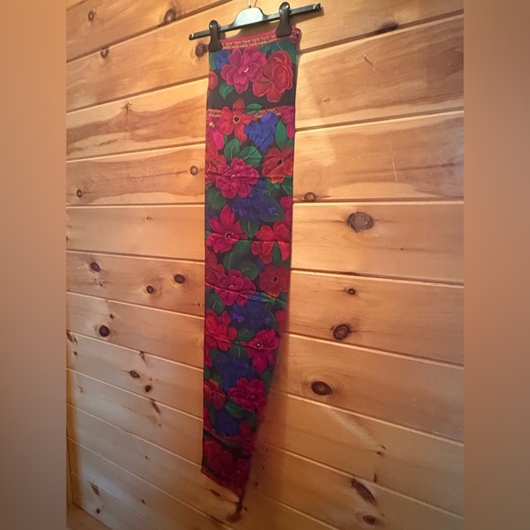 Vintage Liz Claiborne 100% Silk Neck Scarf Floral Flowers Hand Rolled 10” x 52” - Picture 2 of 5